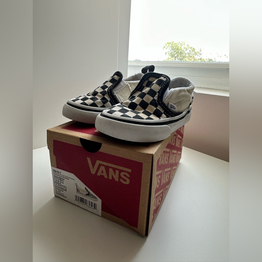 Toddler checkered Vans size 3.5